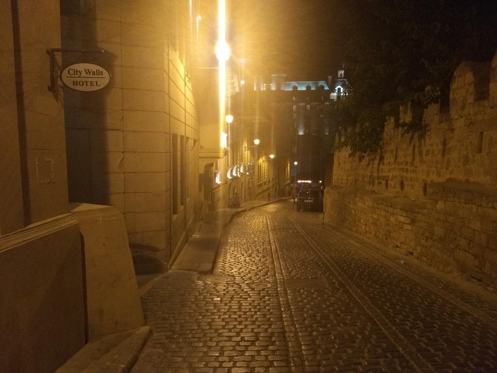 City Walls Hotel باكو المظهر الخارجي الصورة